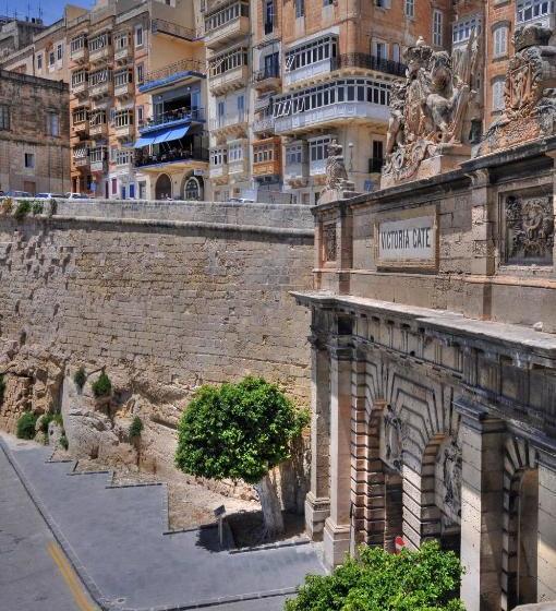 Fotos del hotel The British Suites:  10