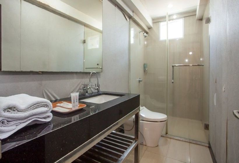 Fotos del hotel Reddoorz Plus @ Hr Muhammad:  5