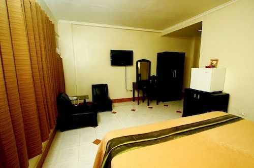 Fotos del hotel Reddoorz Plus Near Mendoza Park:  9