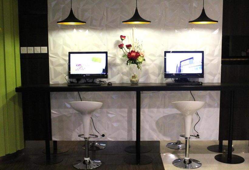 Fotos del hotel Bonnet Hotel Surabaya:  6