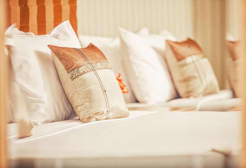 Fotos del hotel The Cm:  12