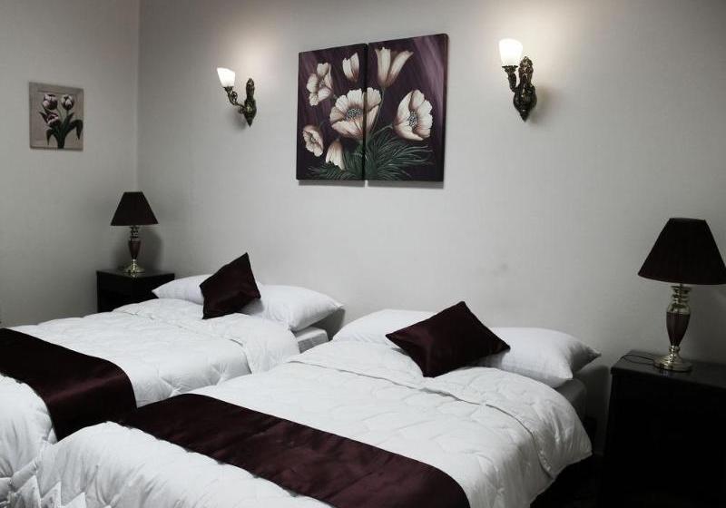 Fotos del hotel Brothers Hostel:  14