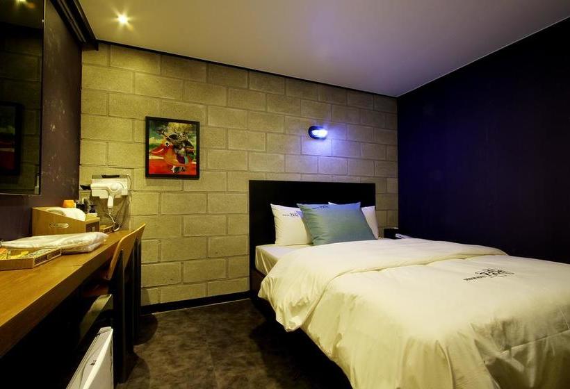 Fotos del hotel Page:  17