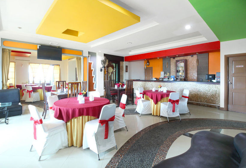 Fotos del hotel Denpasar Makassar:  4