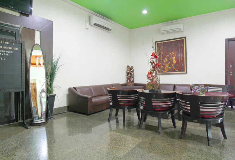 Fotos del hotel Denpasar Makassar:  9