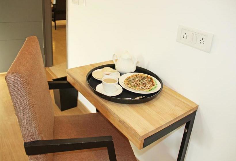 Fotos del hotel Oyo 9544 Hotel Crown Residency:  19