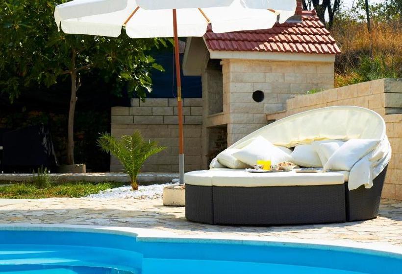 Fotos del hotel Villa Ivana:  5