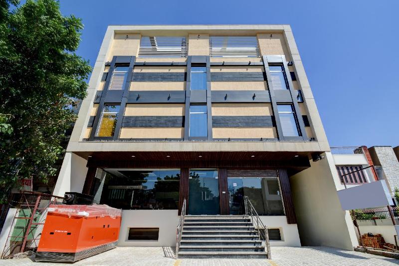 Fotos del hotel Capital O 22318 Hotel Grand Anshul:  5