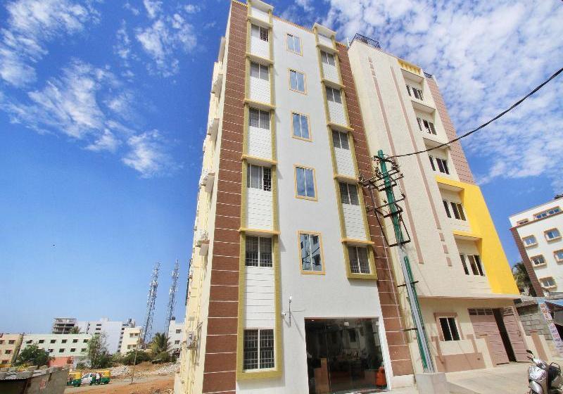 Fotos del hotel Oyo 11730 Maruthi Global:  5