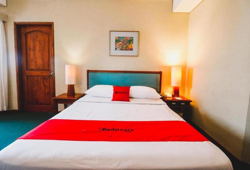 Fotos del hotel The Paragon Hotel By Reddoorz:  3