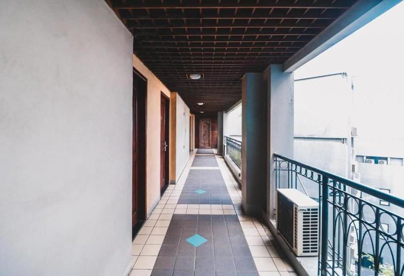 Fotos del hotel The Paragon Hotel By Reddoorz:  13