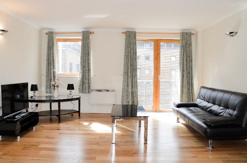 Fotos del hotel Meridian Place By Oyo Rooms:  11