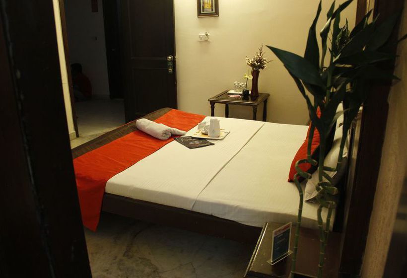 Fotos del hotel Oyo Rooms Gaffar Market 1:  10