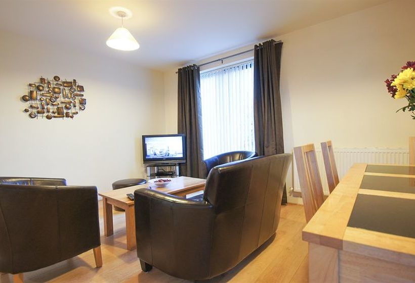 Fotos del hotel Crompton Court Apartments:  25