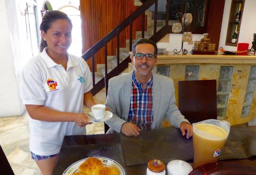 Fotos del hotel Hostal Villa 97:  14