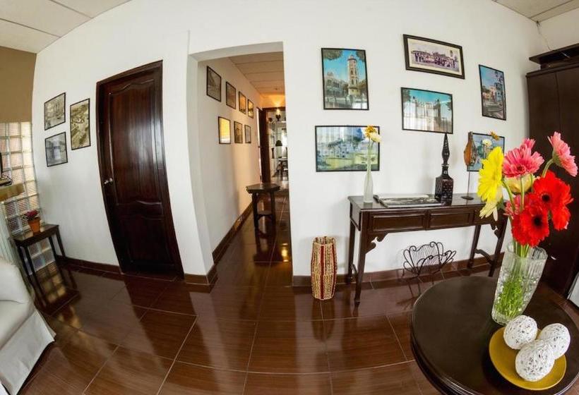 Fotos del hotel Hostal Villa 97:  12