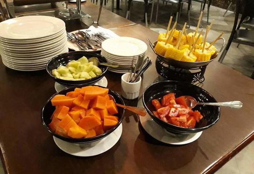 Fotos del hotel Mustika Gajah Mada:  4