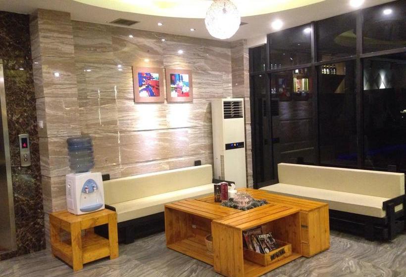 Fotos del hotel Mustika Gajah Mada:  2