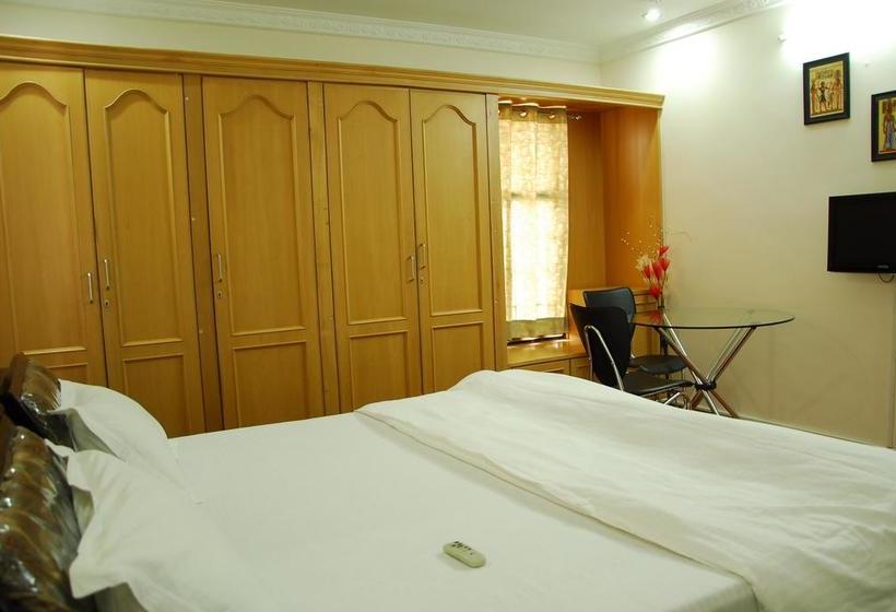 Fotos del hotel Kp Suites:  18