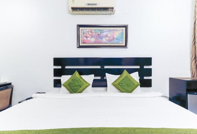 Fotos del hotel Treebo Trip Singh Suites 2:  13