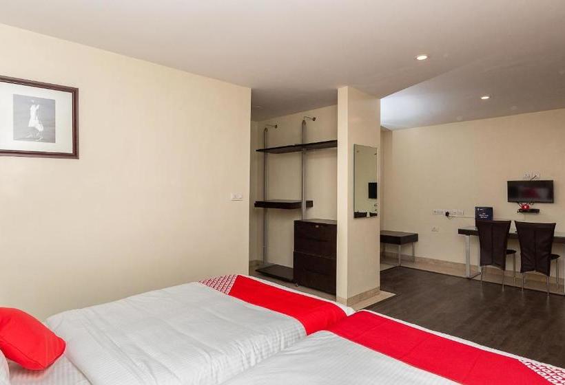 Fotos del hotel Vaccinated Staff Collection O 79149 Grace Residency Rk Salai:  11