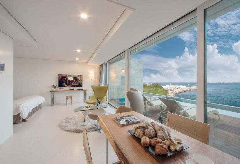 Fotos del hotel The Cloud Pool And Spa:  2