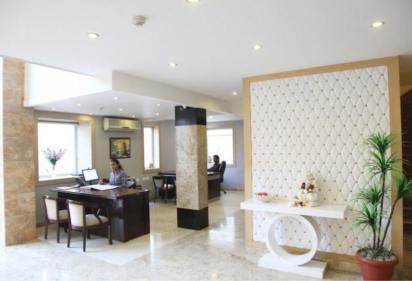 Fotos del hotel A&m Ressidency:  3