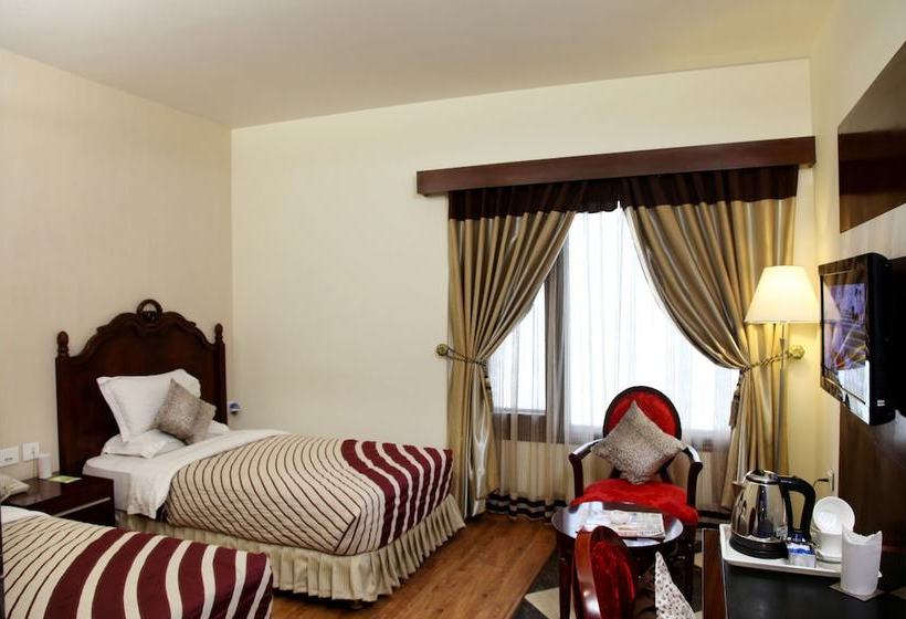 Fotos del hotel A&m Ressidency:  6