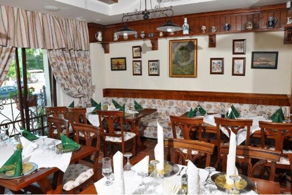 Fotos del hotel Pensiunea Nora:  4