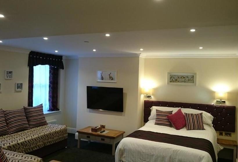 Fotos del hotel 81 The Prom:  11