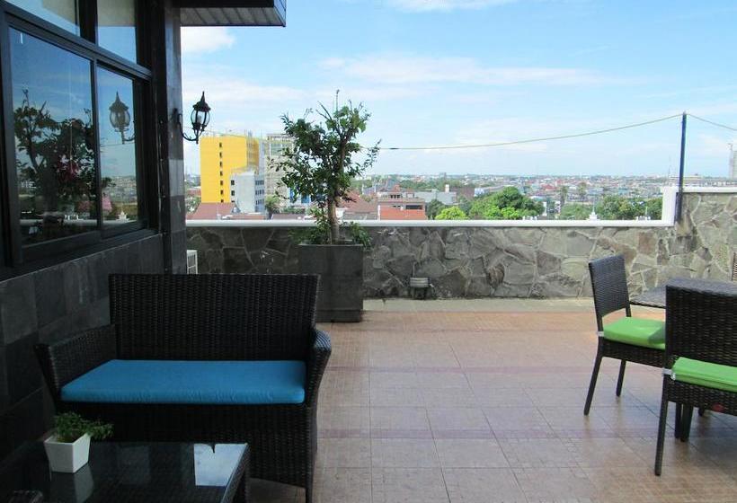 Fotos del hotel Kenari Tower:  12