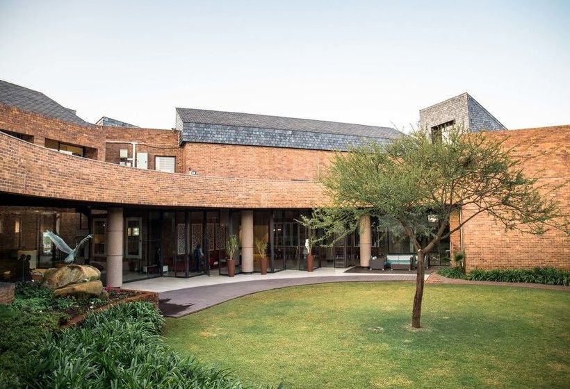 Fotos del hotel Fnb Conference Centre And:  10