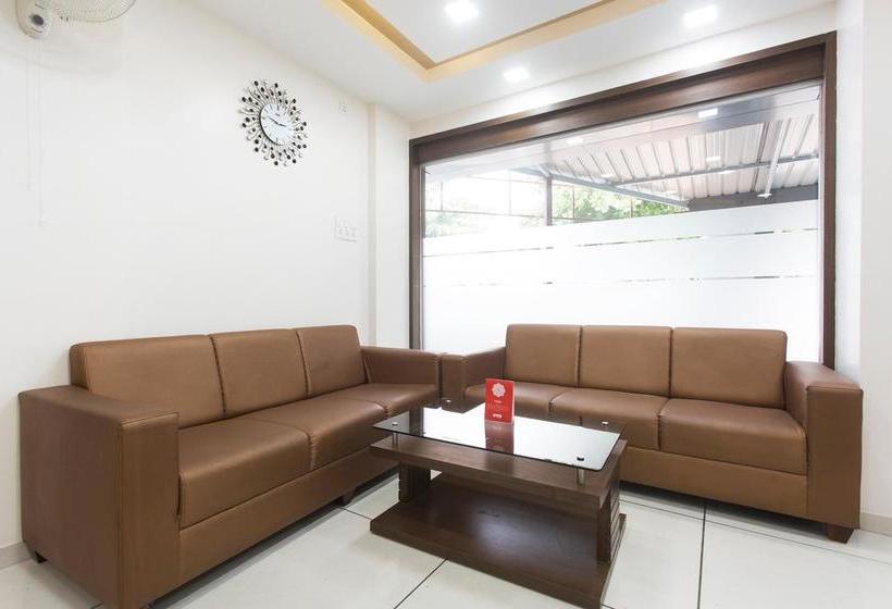 Fotos del hotel Oyo 10352 Hotel Vishwas:  18