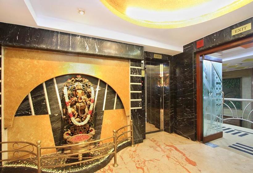 Fotos del hotel Oyo 4439 Aura Inn:  13