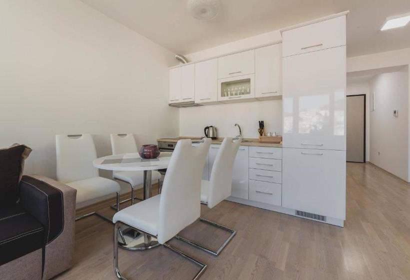 Fotos del hotel Apartments Krug:  5