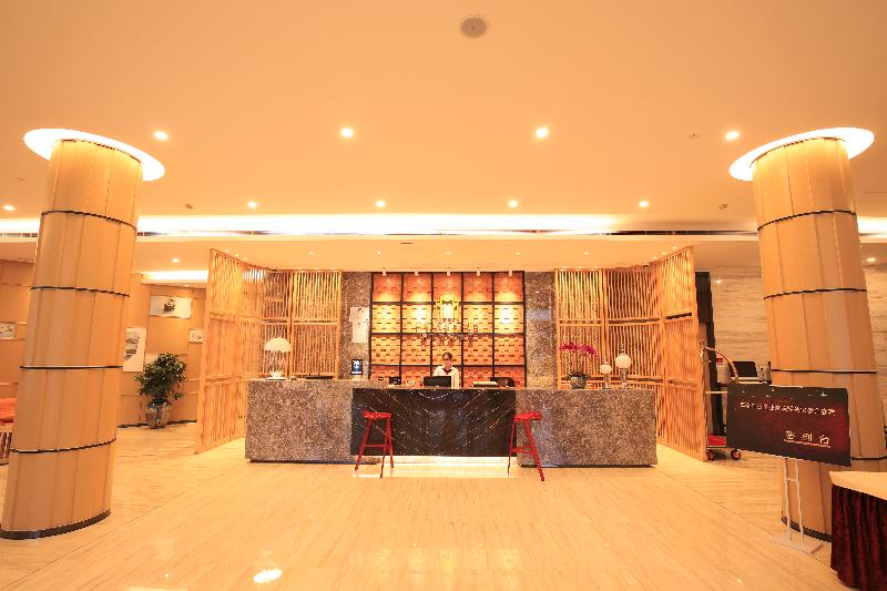 Fotos del hotel Crown Crystal:  9