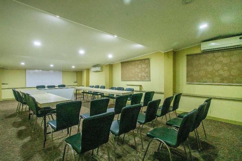 Fotos del hotel Asteria By Treebo:  10