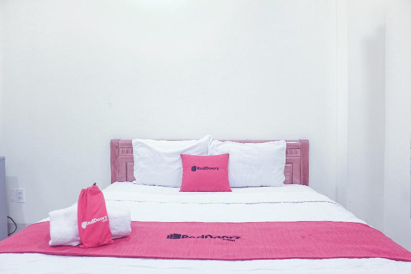 Fotos del hotel Reddoorz Plus @ Dong Den Street:  10