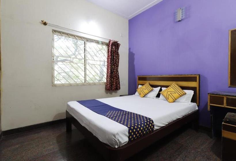 Fotos del hotel Spot On 62188 Sahara Residency:  21