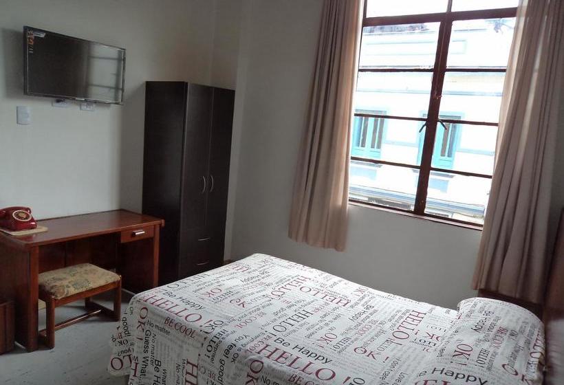 Fotos del hotel Tamarú:  5