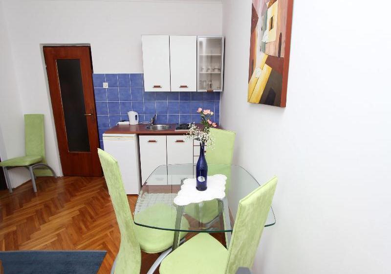 Fotos del hotel Apartments Marika:  10