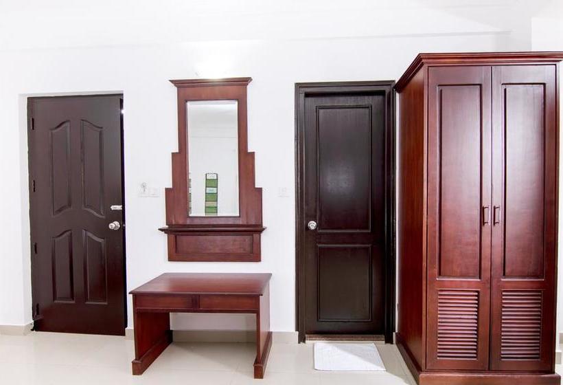 Fotos del hotel Capital O 15460 Centre Point:  25