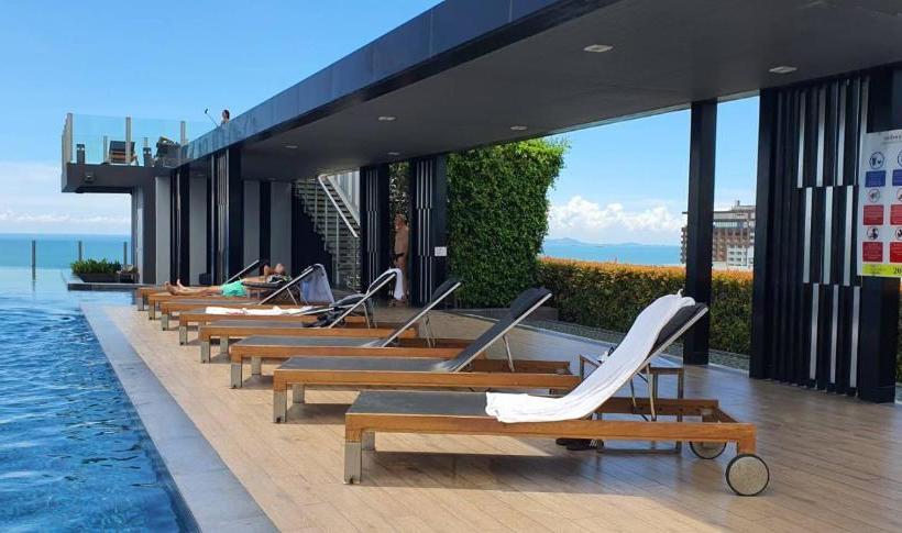 Fotos del hotel The Base Central Pattaya Paza:  14