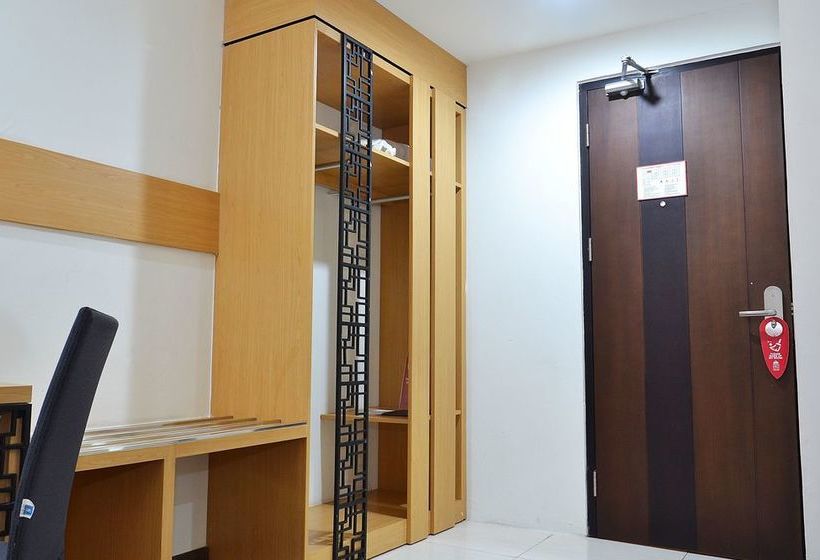 Fotos del hotel Zen Rooms Basic Kedung Sari Wonorejo:  9