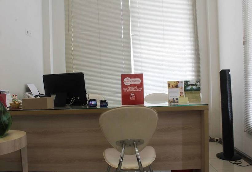 Fotos del hotel Zen Rooms Kuningan Anggrek:  3