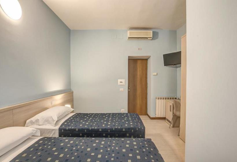 Fotos del hotel Nuova Monaco:  9