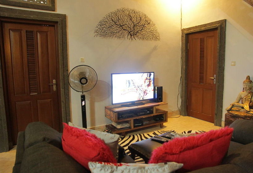 Fotos del hotel Villa Shantia Tabanan:  7