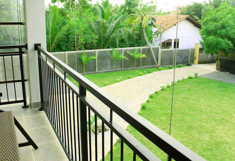 Fotos del hotel Sea Breeze Deluxe Inn:  2