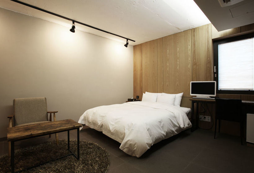 Fotos del hotel E:  23