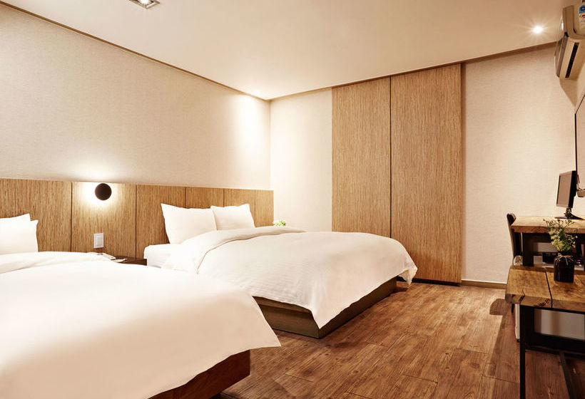 Fotos del hotel E:  22